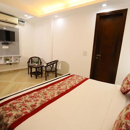 Hotel Nature View Green Park Metro Couple Friendly ניו דלהי מראה חיצוני תמונה